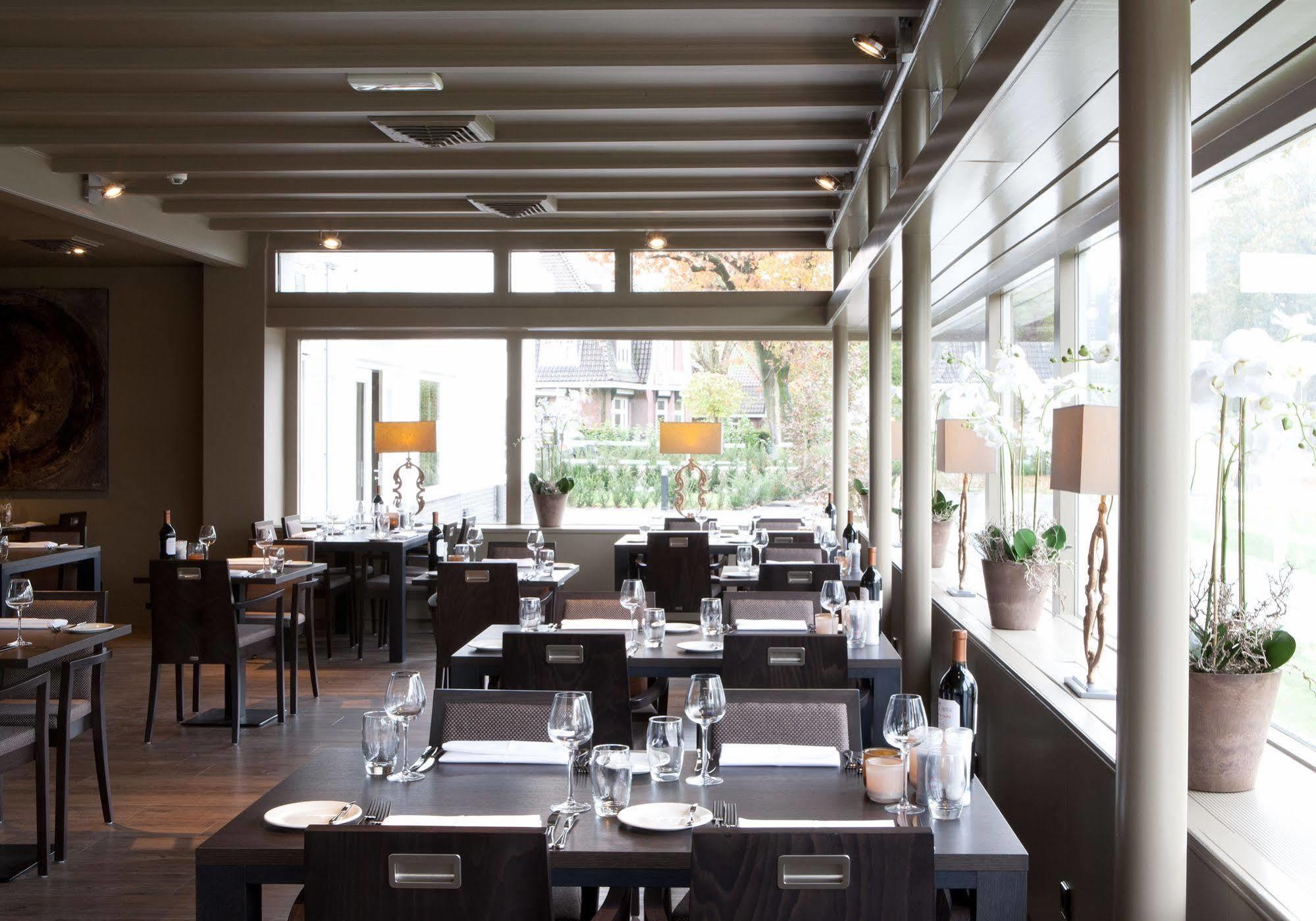 Fletcher Hotel-Restaurant Het Witte Huis Soest Exteriör bild